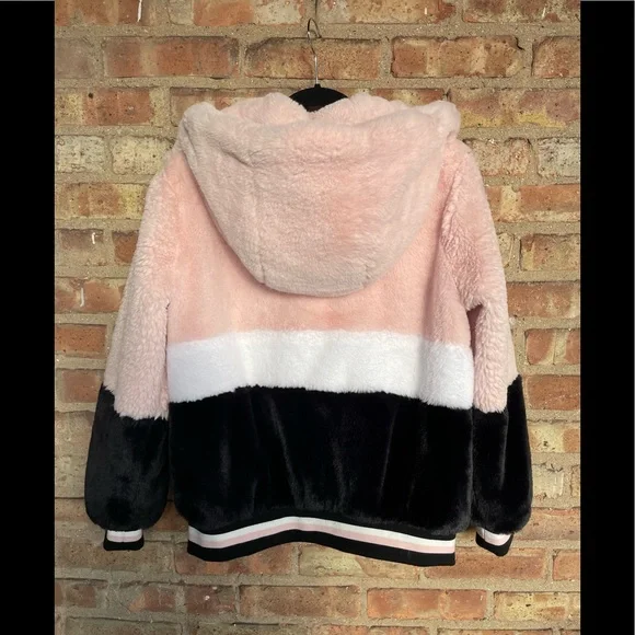 Garage Faux Fur Plush Varsity Jacket🖤 - Picture 6 of 10